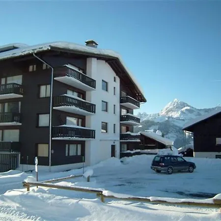 Cosy 4 Pers, Au Coeur De Crest-voland, Proche Pistes, Parking, Balcon - Fr-1-733-80 Crest-Voland
